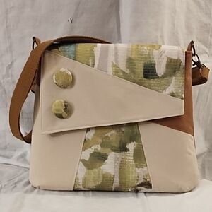 Covehite Messenger Bag Neutral Crossbody Bag with Olive Accents